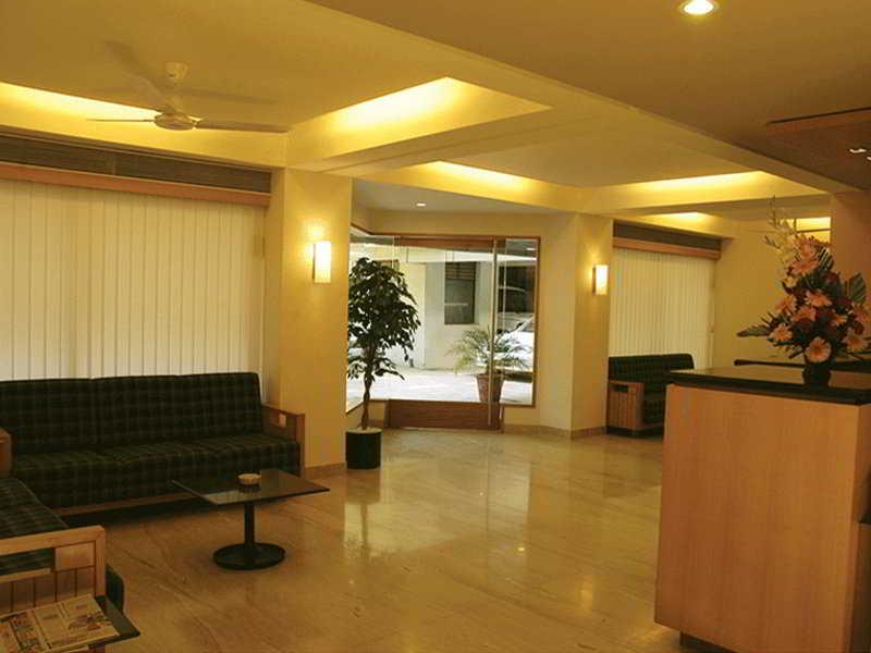 Hotel Skylon Ahmedabad Exterior photo